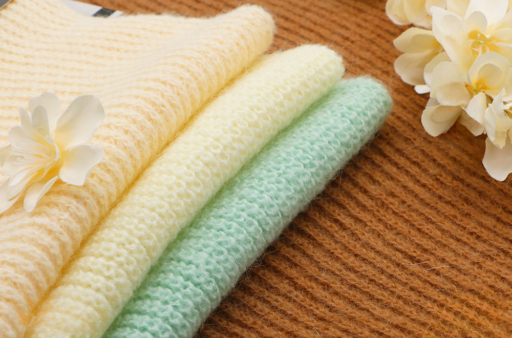 Fancy yarn knitting material, 13nm/1 low ratio mohair knitting material, 6% mohair 11% wool 38% acrylic 45% nylon blended yarn knitting material, 13nm/1 Jumar South African mohair knitting material
